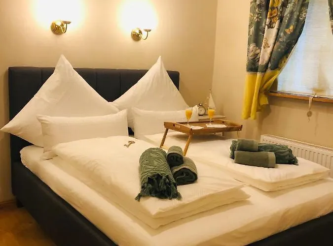 Ferienwohnung A Im Ferienhaus Antika